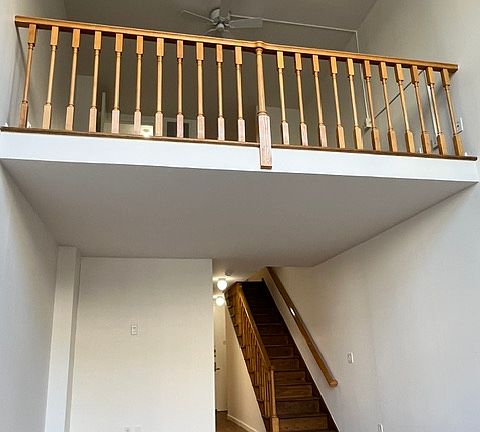 4th image of 201 W 72nd St APT 4M