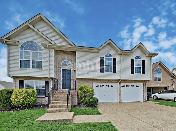 1873 Lakewood Village Dr, Antioch, TN 37013