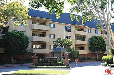 2nd image of 631 Wilcox Ave APT 3C