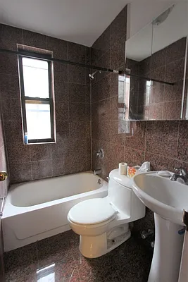 Rented by Dynamik Realty | media 18