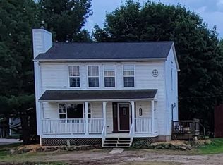 8820 Almont Rd, Almont, MI 48003