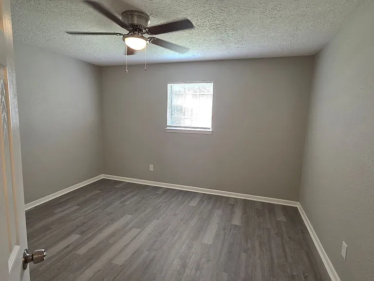 11823 Stonehedge Dr — Photo 9