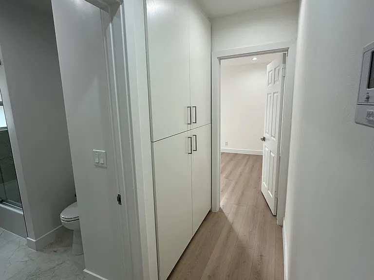 17735 Ludlow St — Photo 17