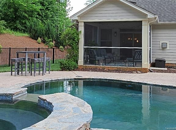 2nd image of 3308 Oscar Dr #20