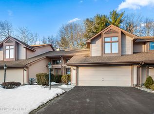 4037 Georgetown Sq, Schenectady, NY 12303