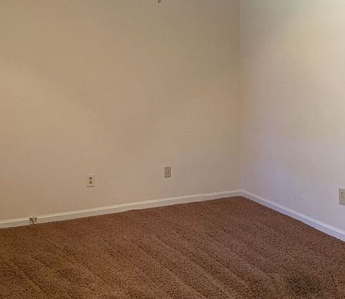 3rd image of 3226 Sarah Lou Dr