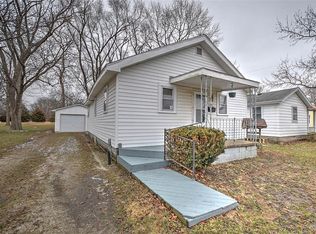 3584 N Charles St, Decatur, IL 62526