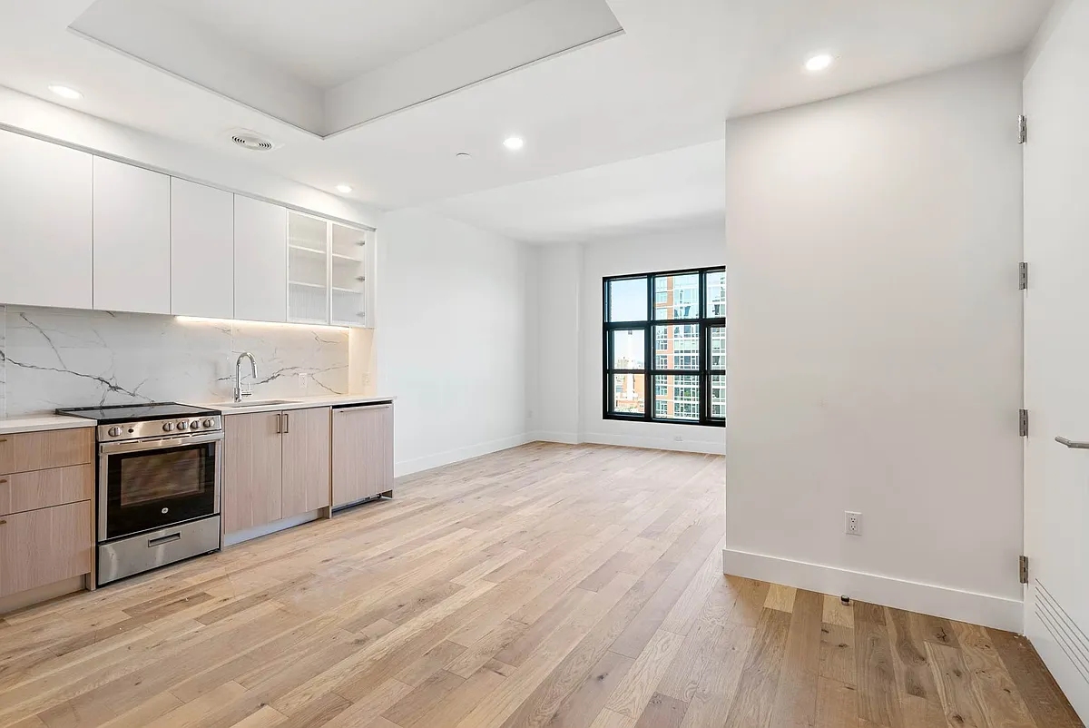 Building Photo - 69 Adams St #20B