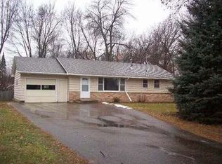 844 10th Ave SE, Forest Lake, MN 55025