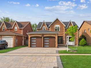 2036 Grosvenor St, Oakville, ON L6H 5A1