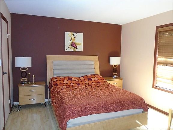 5th image of 1400 Gandy Blvd N Unit 1415