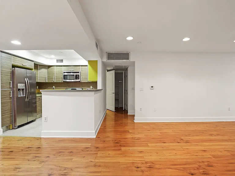 Open-Concept Kitchen and Dining Room