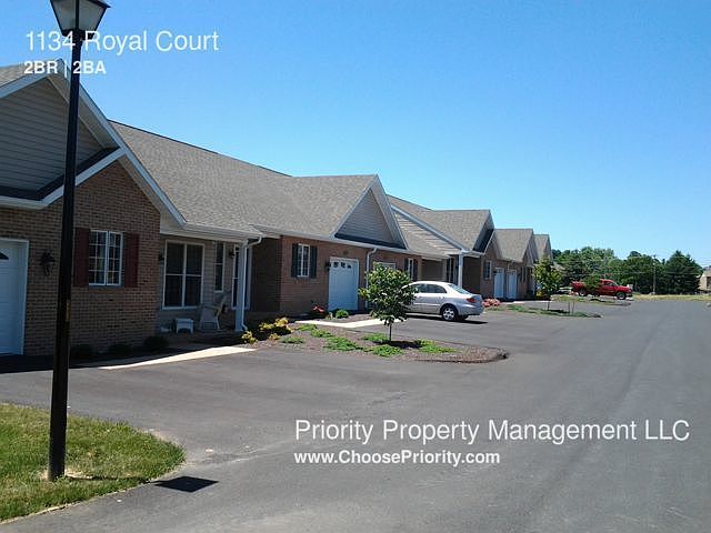 1st image of 1134 Royal Ct