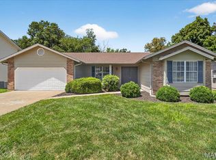 4181 Elkhart Lake Rd, Saint Charles, MO 63304