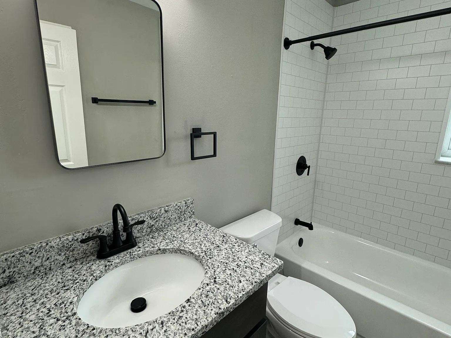7707 Lindbergh Dr — Photo 2