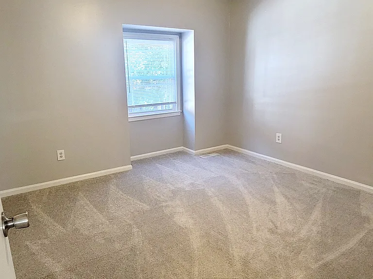 2742 Goolsby Ave — Photo 11