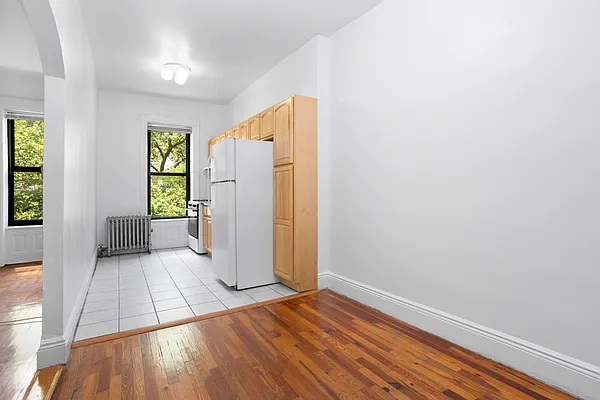 Rented by Douglas Elliman | media 15