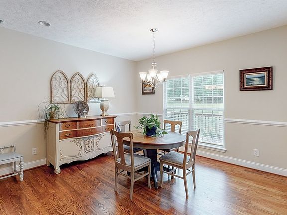 5th image of 531 Summer Lakes Dr