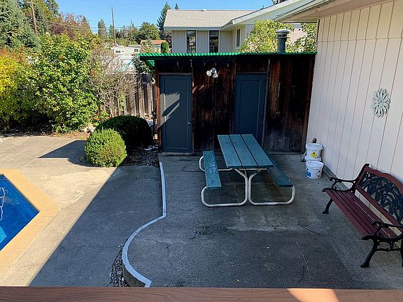 4th image of 8407 E Courtland Ave