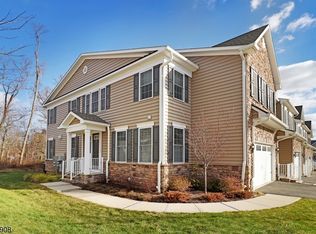 31 Fillmore Dr #20, Morristown, NJ 07960