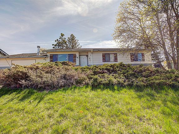 2nd image of 403 19th Ave W
