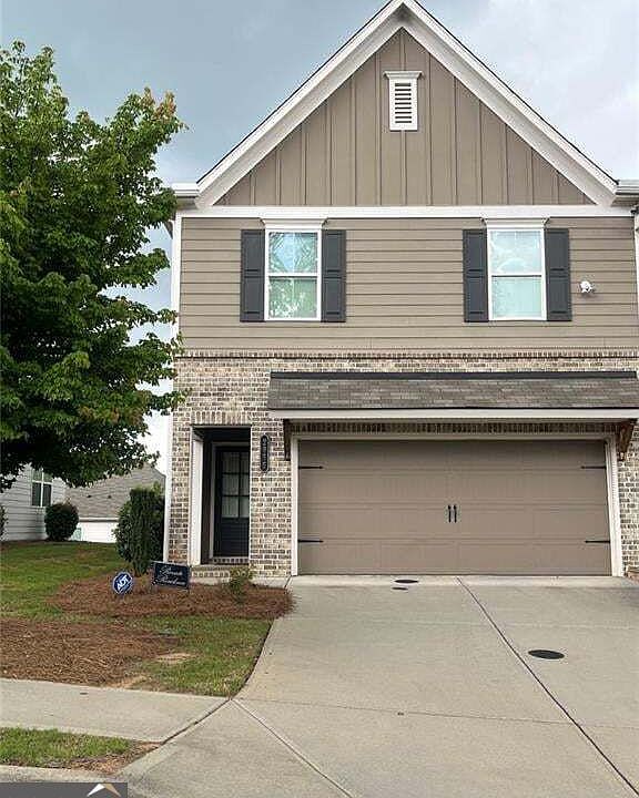 1st image of 2956 Edgemont Ln SW