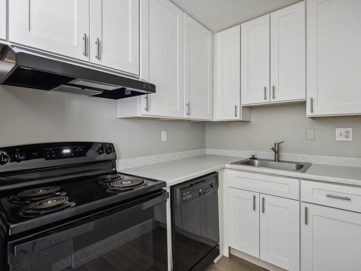 Park at Penrose Apartments — Photo 4