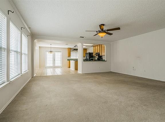 5th image of 1111 Del Roy Dr