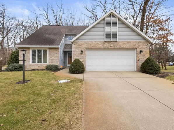 51630 Pebble Brooke Dr, Granger, IN 46530