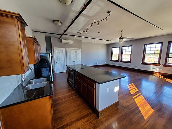 2nd image of 214 W Elm St APT 304