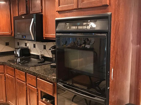 5th image of 15706 Covewood Cir