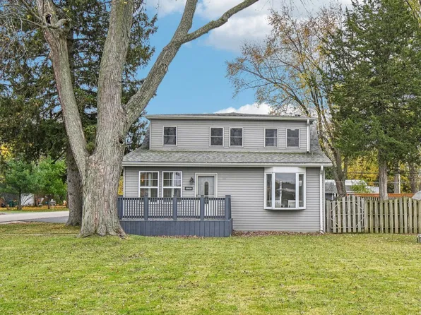 20821 W Verona Ave, Lake Villa, IL 60046