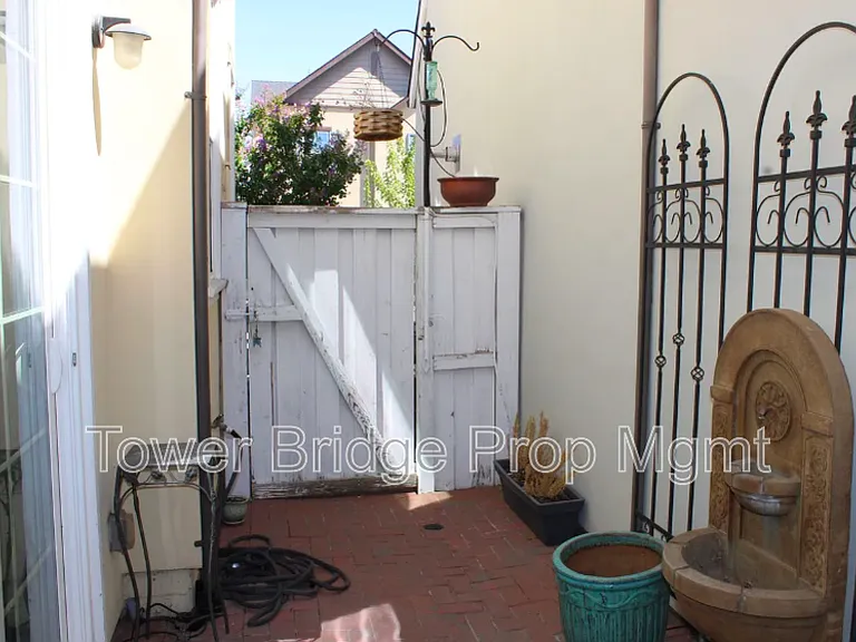 1096 Provence Village Dr — Photo 22