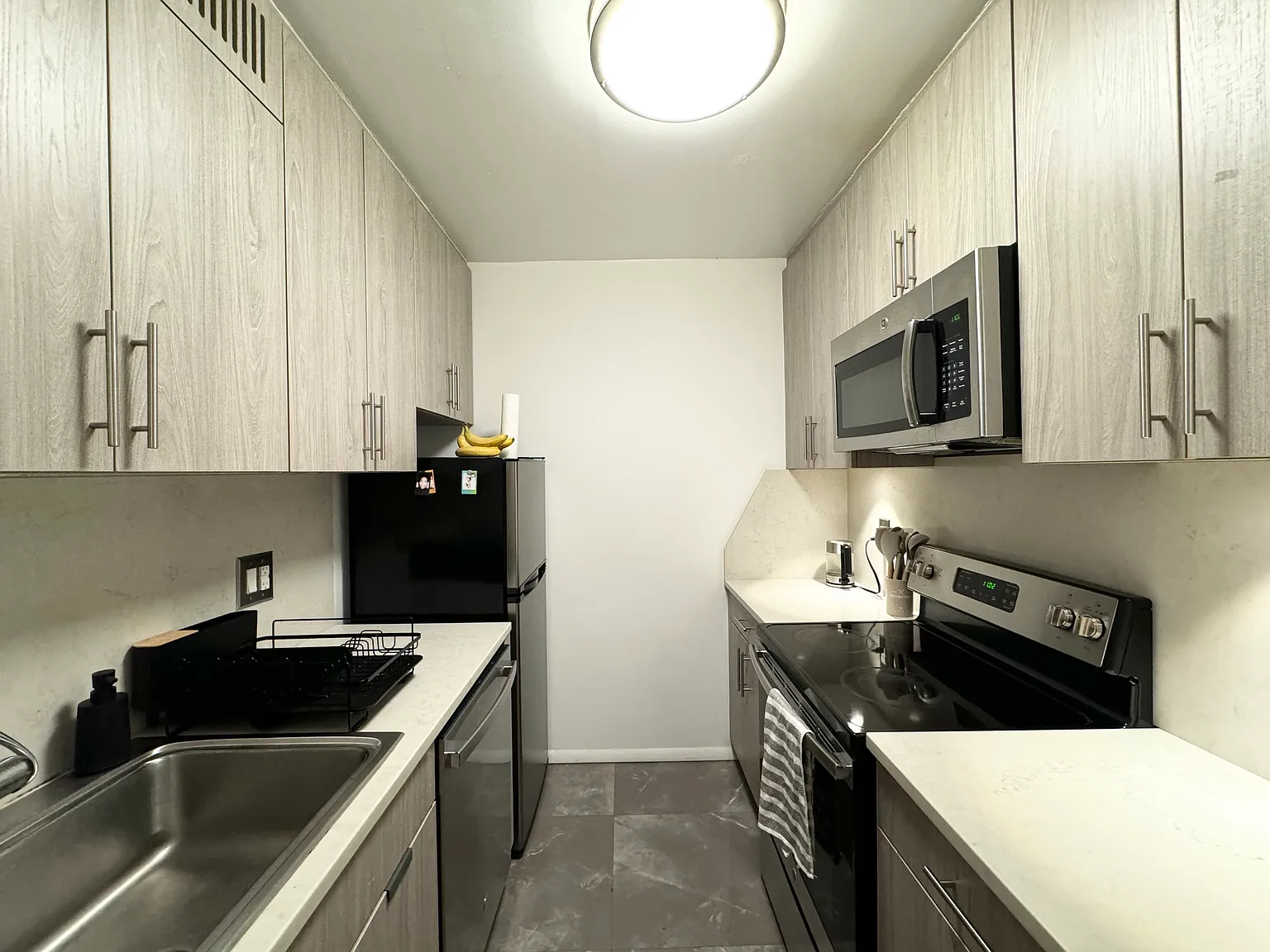 433 West 43rd Street — Photo 4