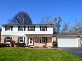 25 Keswick Way, Fairport, NY 14450