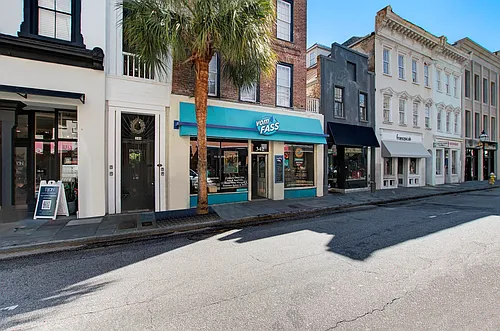 342 King St Photo 1