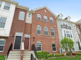 21 Bethel Ln, Schaumburg, IL 60194