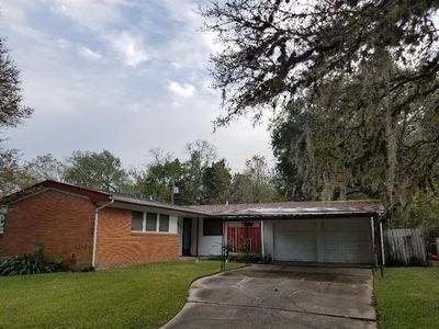 8715 James Ln, Hitchcock, TX, 77563