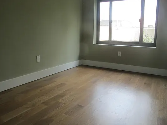 Rented by P Management | media 16