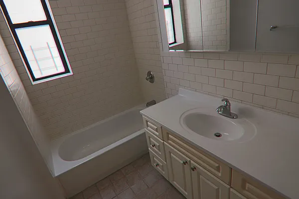 Rented by PMG Real Estate  | media 23