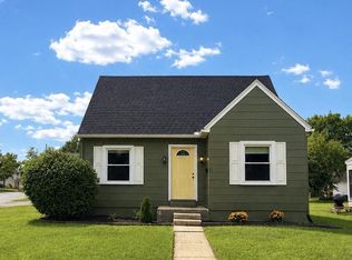302 Park Cir, Elkton, MD 21921