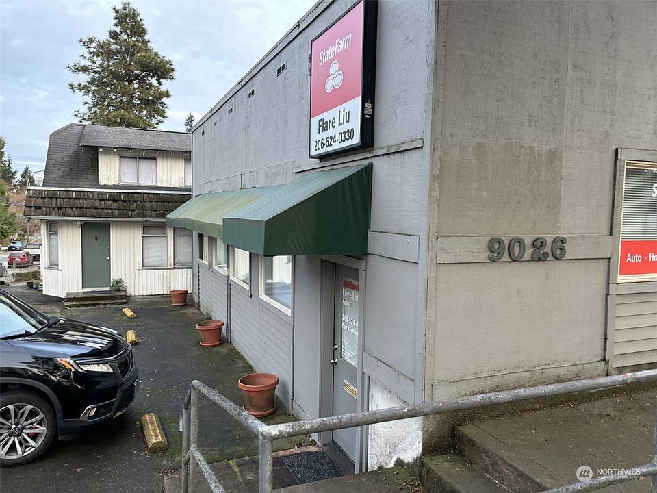 1st image of 9026 Roosevelt Way NE