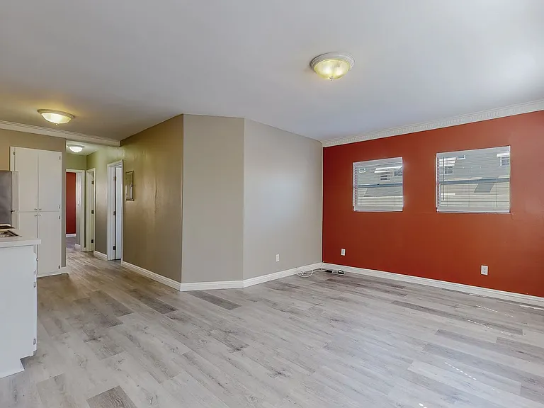 1818 N Kingsley Dr — Photo 40