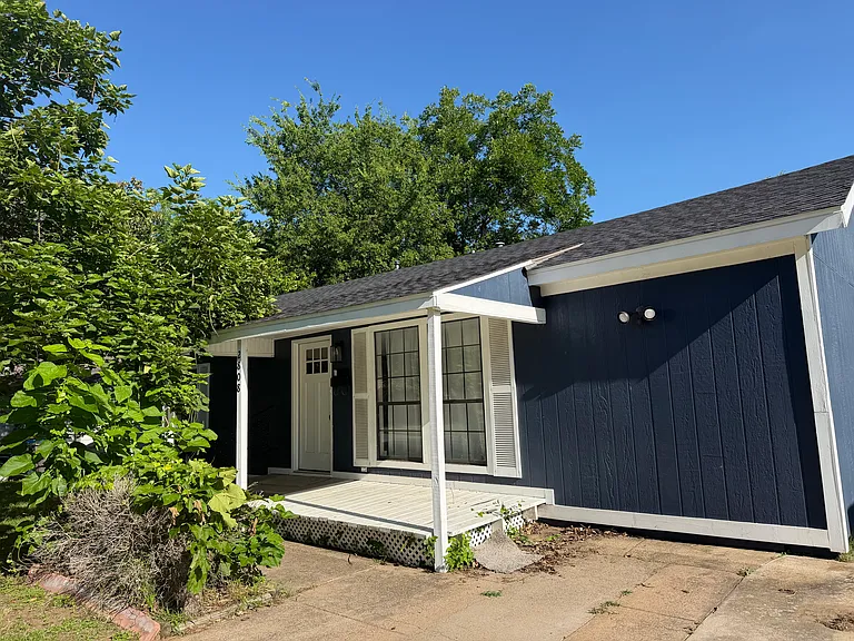 2808 Aster Ave — Photo 11