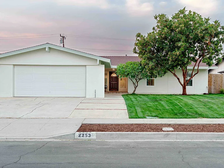 2253 Gorman St — Photo 1