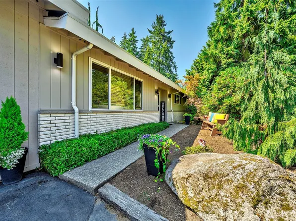 8205 NE 128th Street, Kirkland, WA 98034
