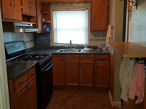 2nd image of 121 St. Ozone Park