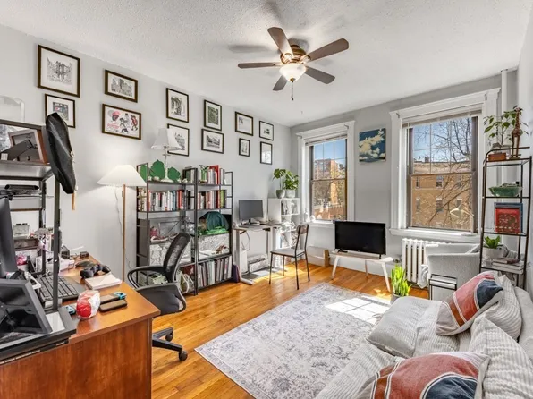 189 Chestnut Hill Ave APT 11, Brighton, MA 02135