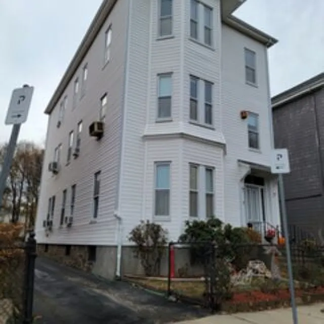11 Woodman St #2