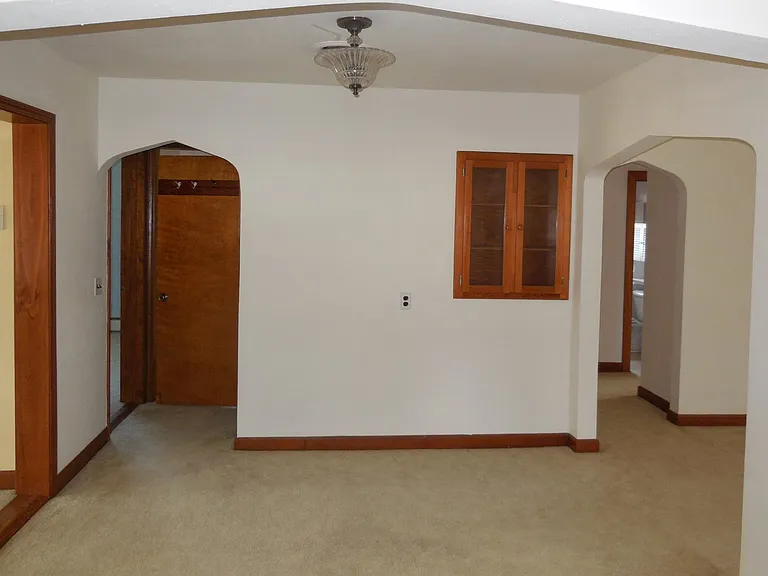1423 Old Ford Rd — Photo 7